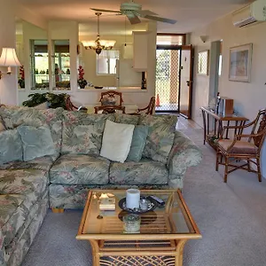 Menehune Shores 402 United States